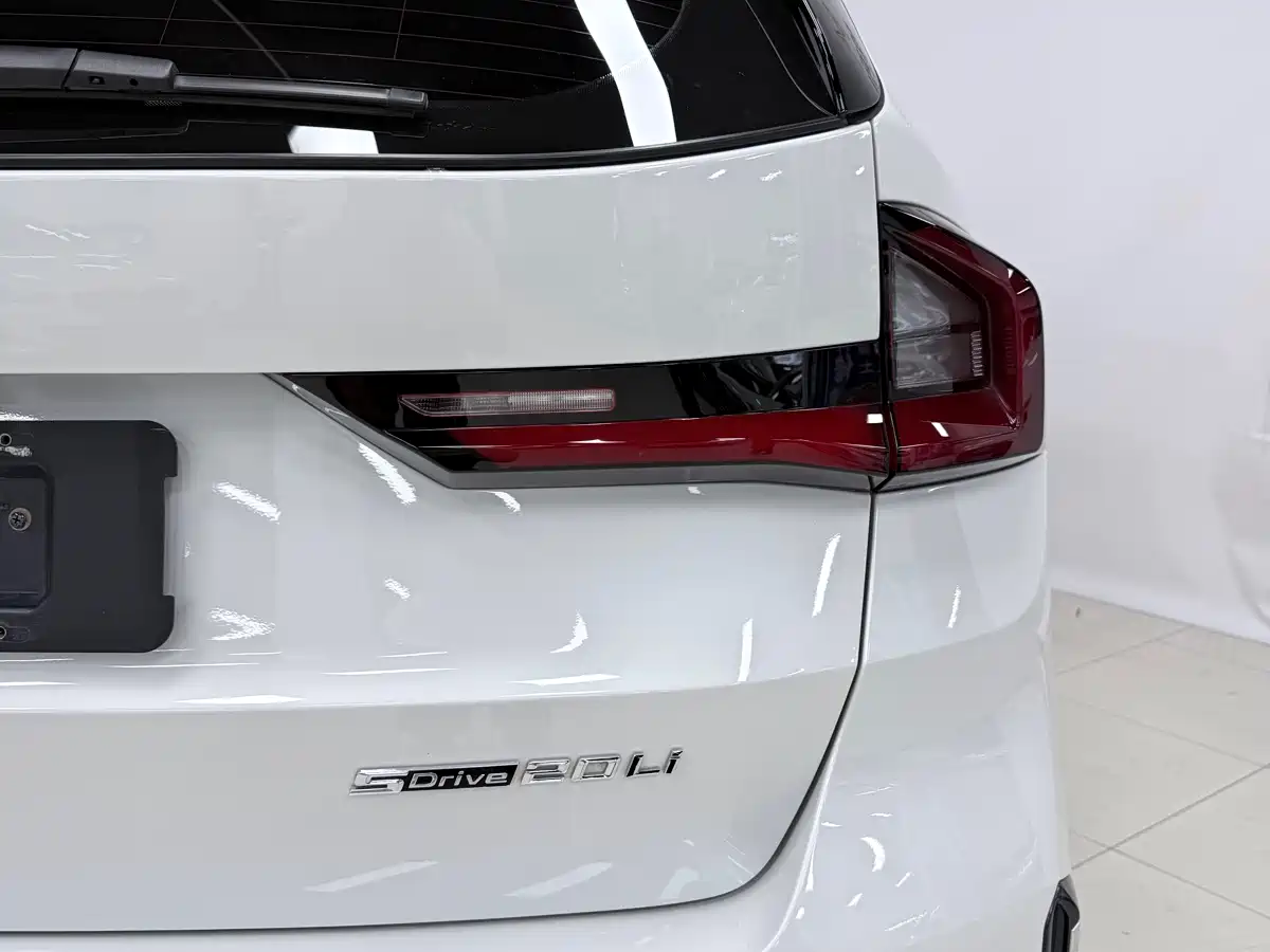 BMW X1 2023 sDrive20Li X Design Package фото 9