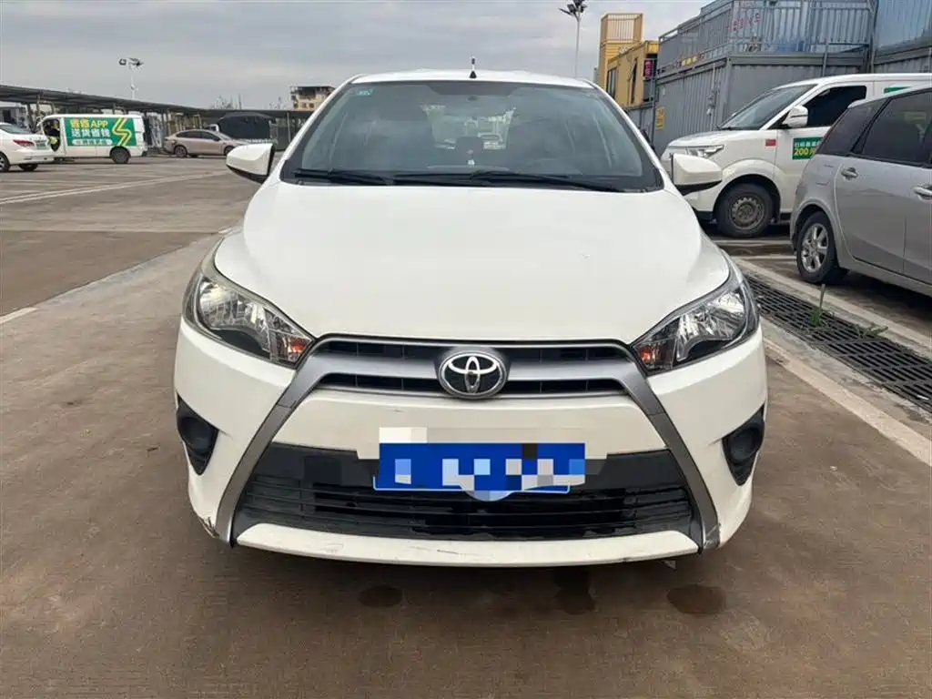 Toyota YARiS L Zhi Xuan 2015 1.5E Auto Charming Edition фото 9