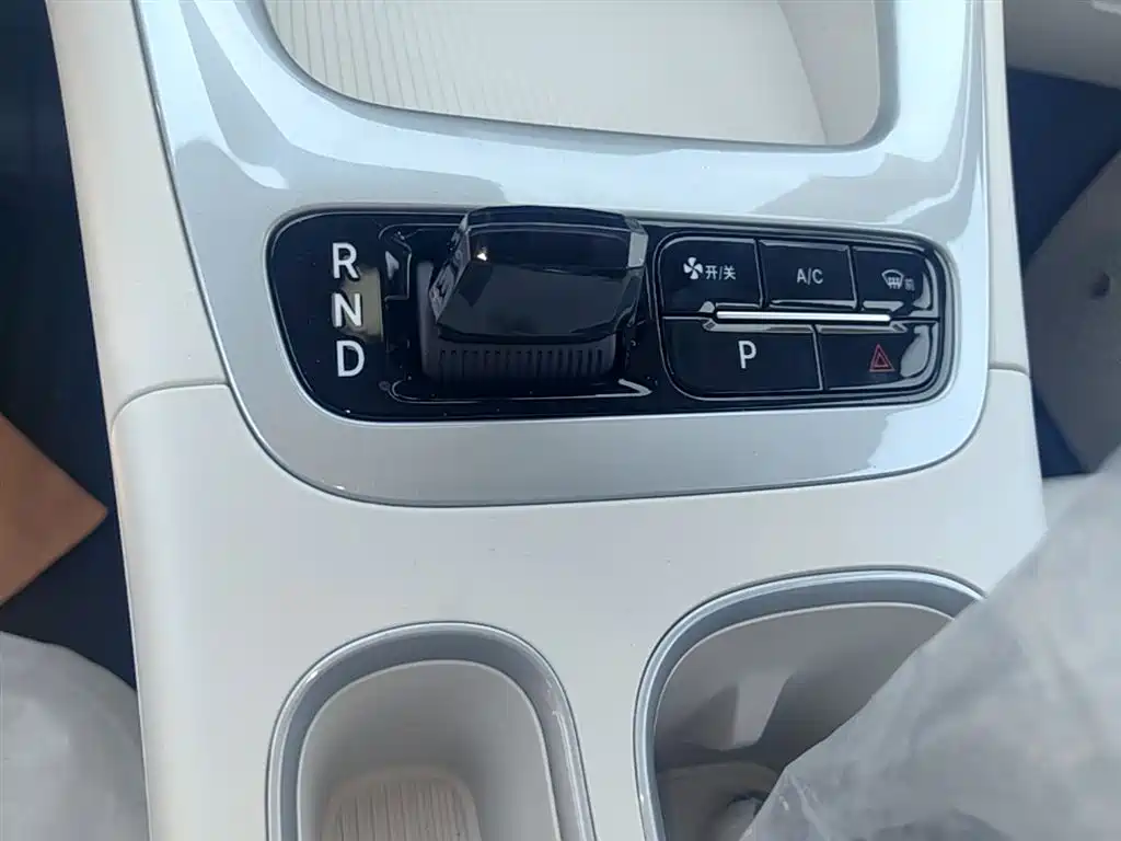 Geely Galaxy Starry Wish 2026 Edition 310km Youth Version фото 14