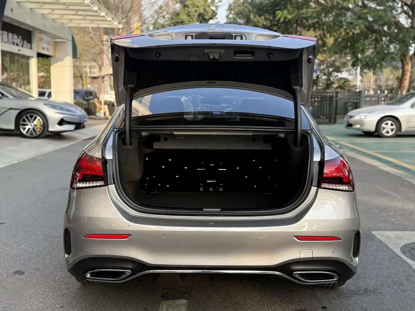 Mercedes-Benz A-Class 2021 A 200 L Sport Sedan Fashion Edition фото 13