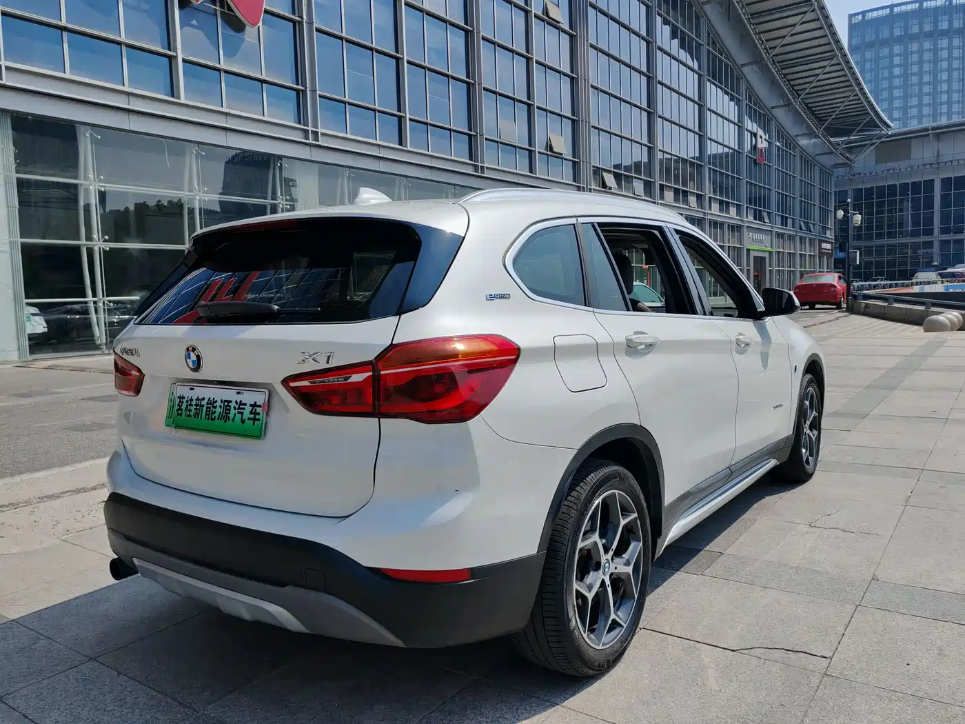 BMW X1 New Energy 2018 xDrive25Le Luxury Model фото 6