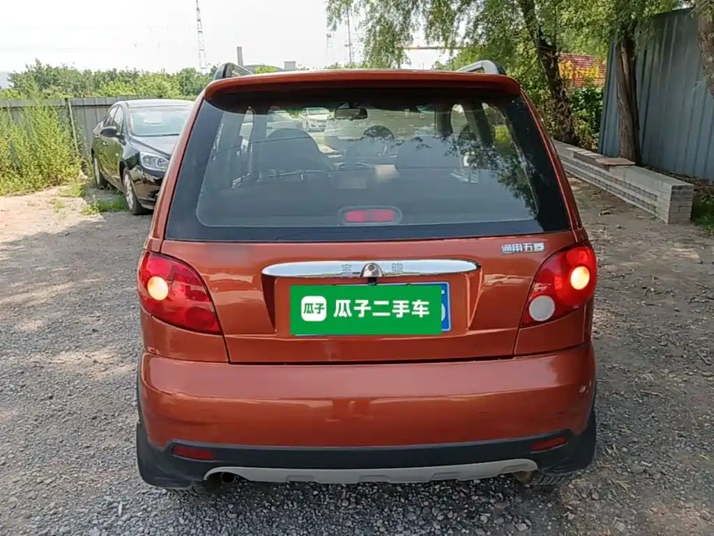 Baojun Lechi 2015 2012 Facelift 1.2L Manual Sport Vitality