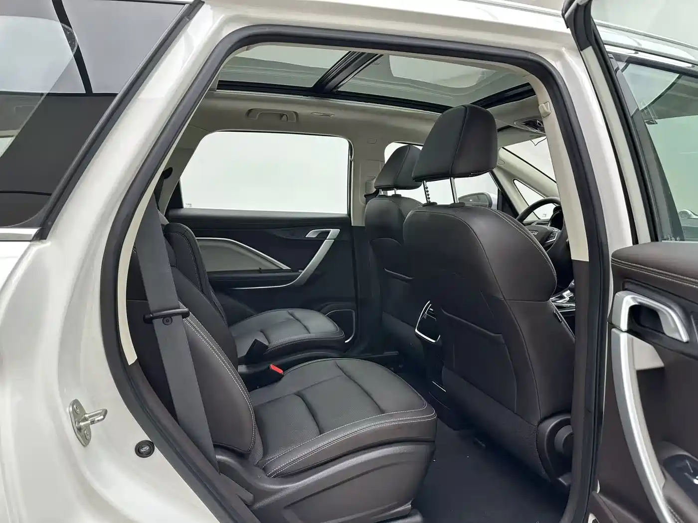 GEELY AUTOMOBILE JIAJIE