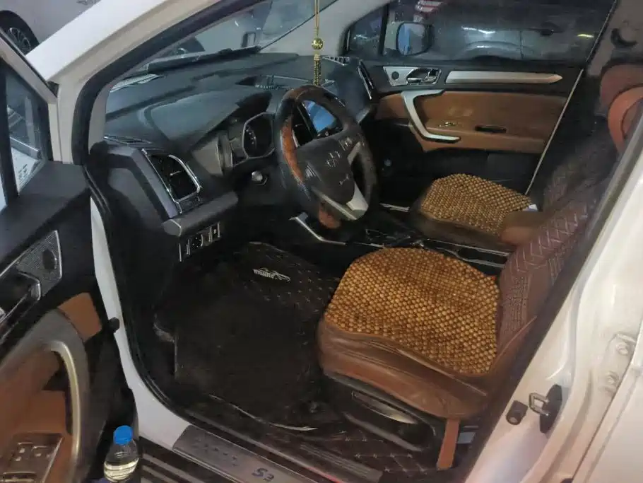 JAC Refine S3 2014 2014 1.5L CVT Luxury Smart