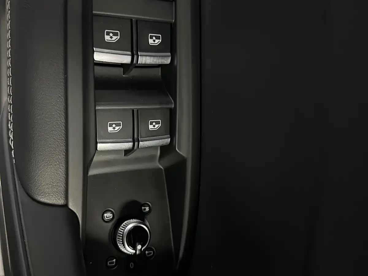 Audi Q5L 2020 45 TFSI Exclusive Fashion фото 12