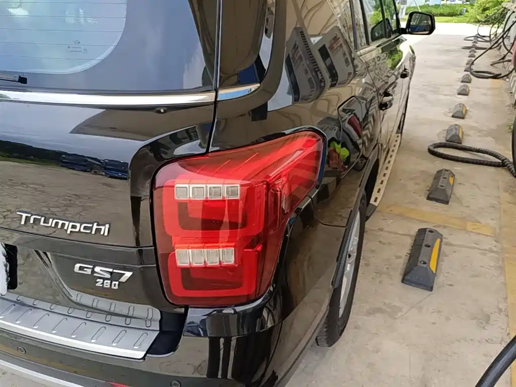 GAC Trumpchi Trumpchi GS7 2017 280T 2WD Luxury фото 8