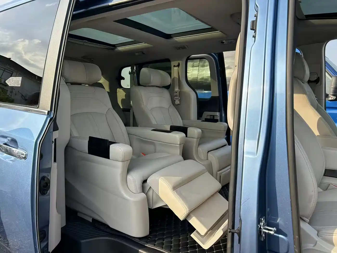 SAIC Maxus Maxus G10 2016 2.0T Automatic Flagship фото 6