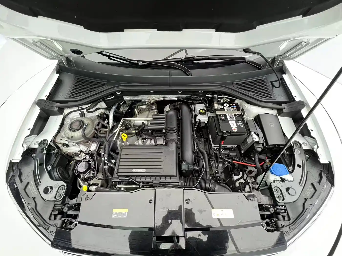 Volkswagen T-ROC 2022 280TSI DSG 2WD Comfort PLUS фото 8