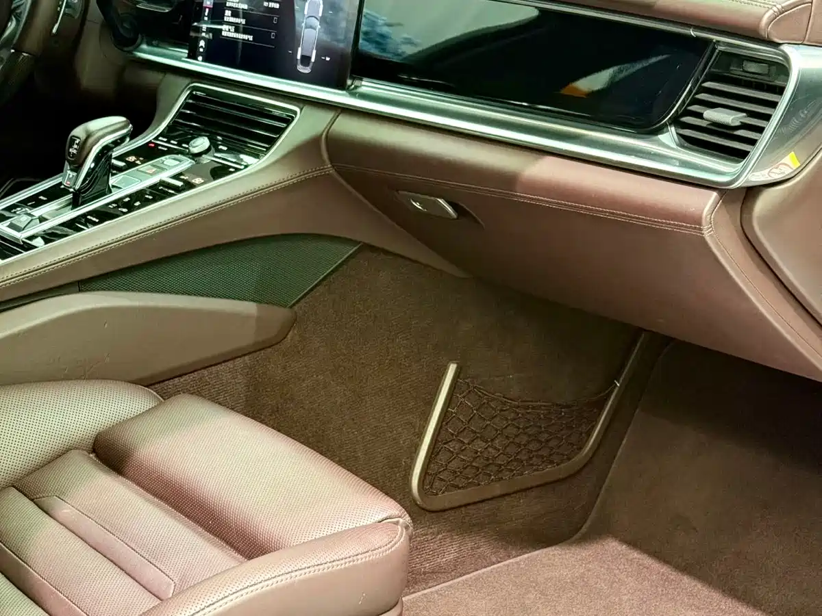Porsche Panamera 2019 Panamera 4 Executive Long Wheelbase 2.9T фото 23