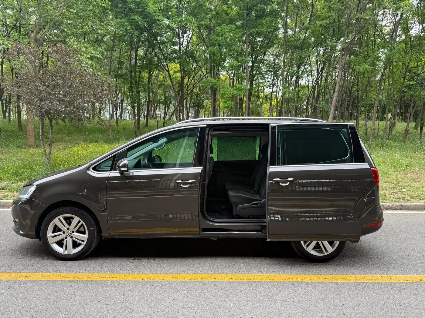 Volkswagen Sharan 2018 380TSI Comfort 7-Seater фото 5