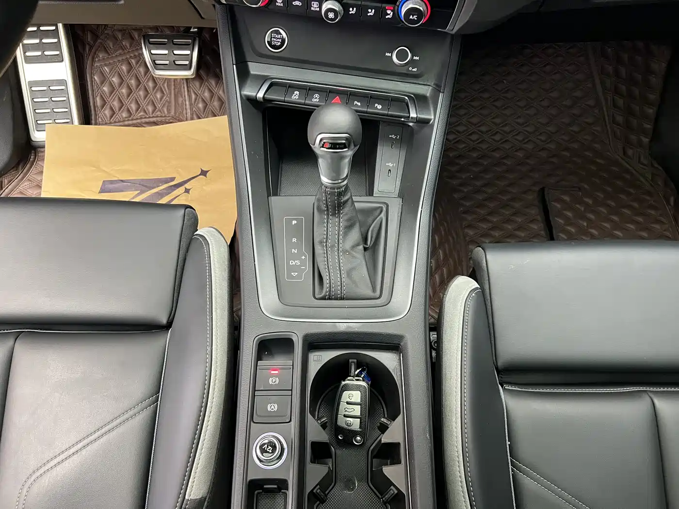 Audi Q3 2022 35 TFSI Fashion Dynamic фото 14