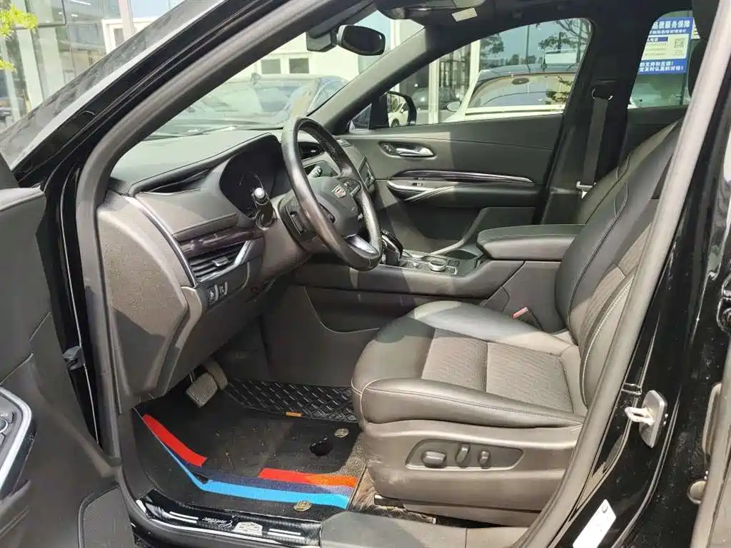 Cadillac XT4 2021 28T FWD Technology Edition фото 3