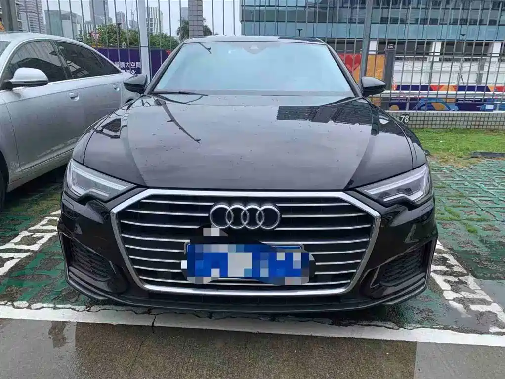 Audi A6L 2021 40 TFSI Luxury Sport фото 3
