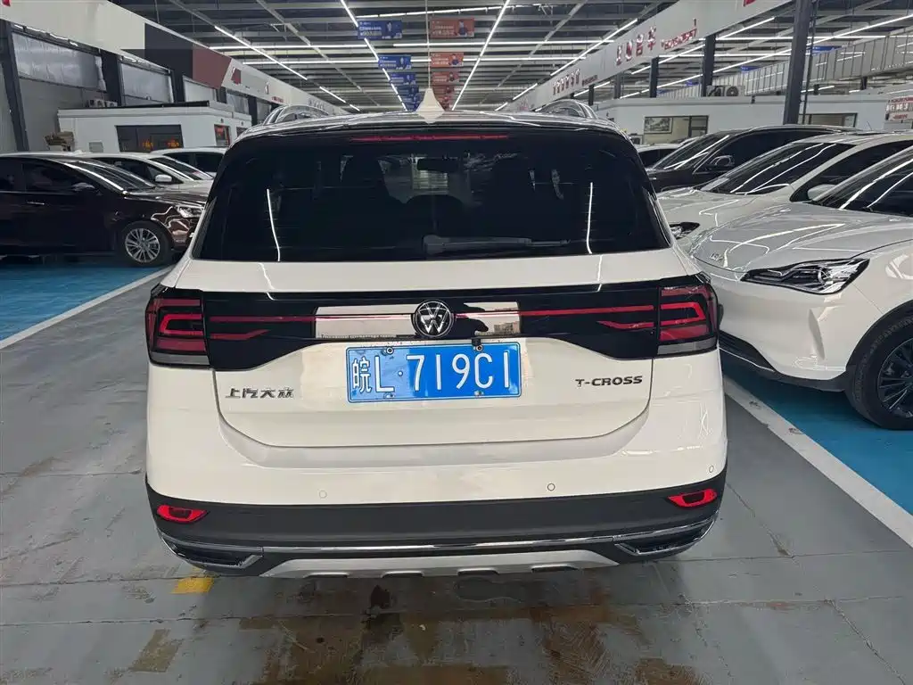 Volkswagen T-Cross 2019 1.5L Automatic Comfort Edition фото 8