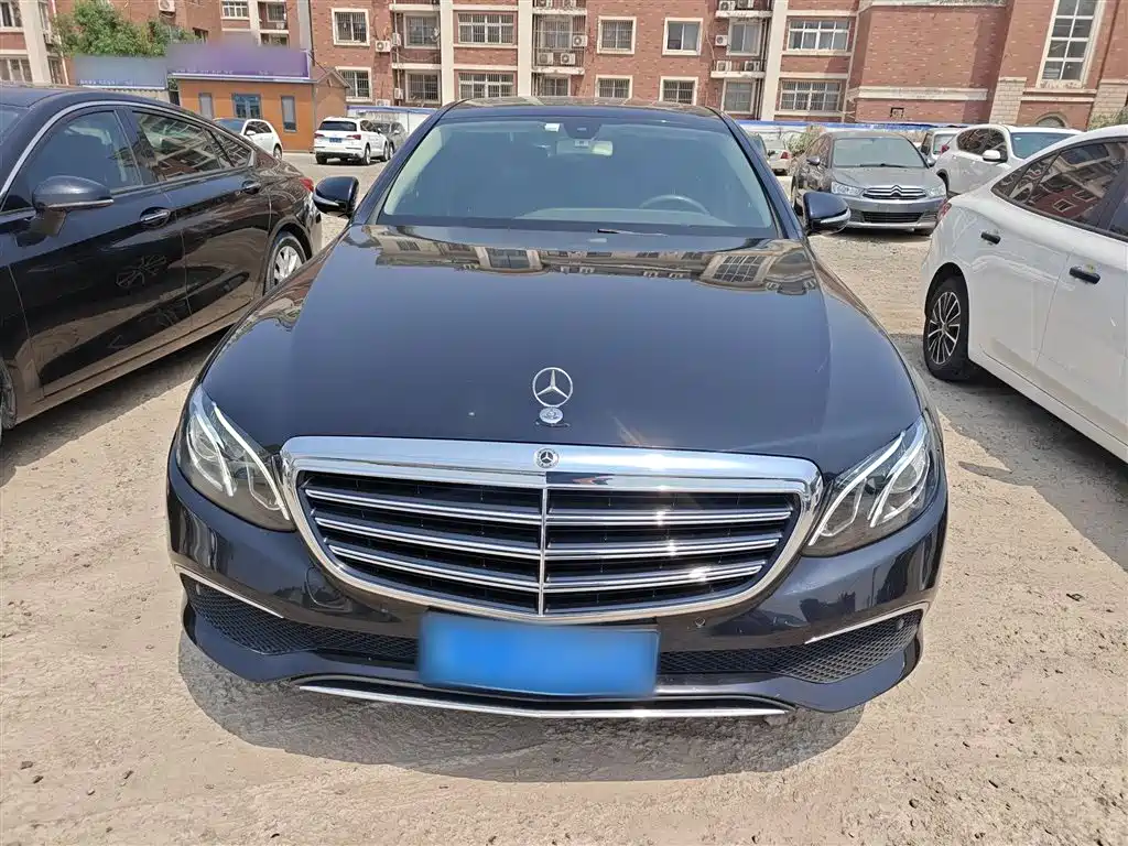 Mercedes-Benz E-Class 2019 E 200 L фото 3
