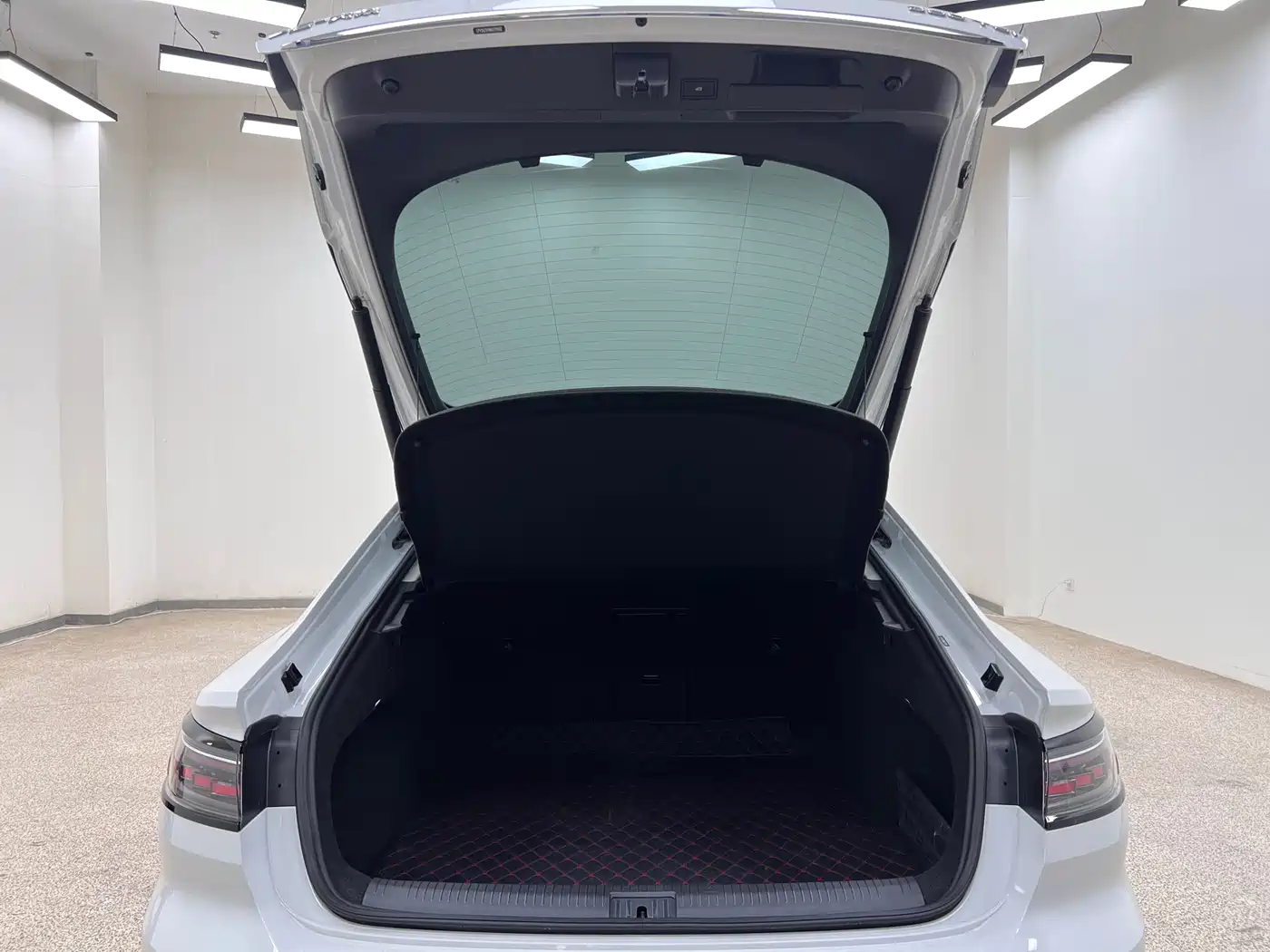 Volkswagen FAW-Volkswagen CC 2021 Model 380TSI Shining Edition фото 38