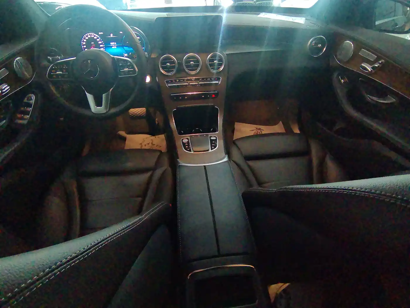 Mercedes-Benz GLC 2021 GLC 300 L 4MATIC Sporty фото 10