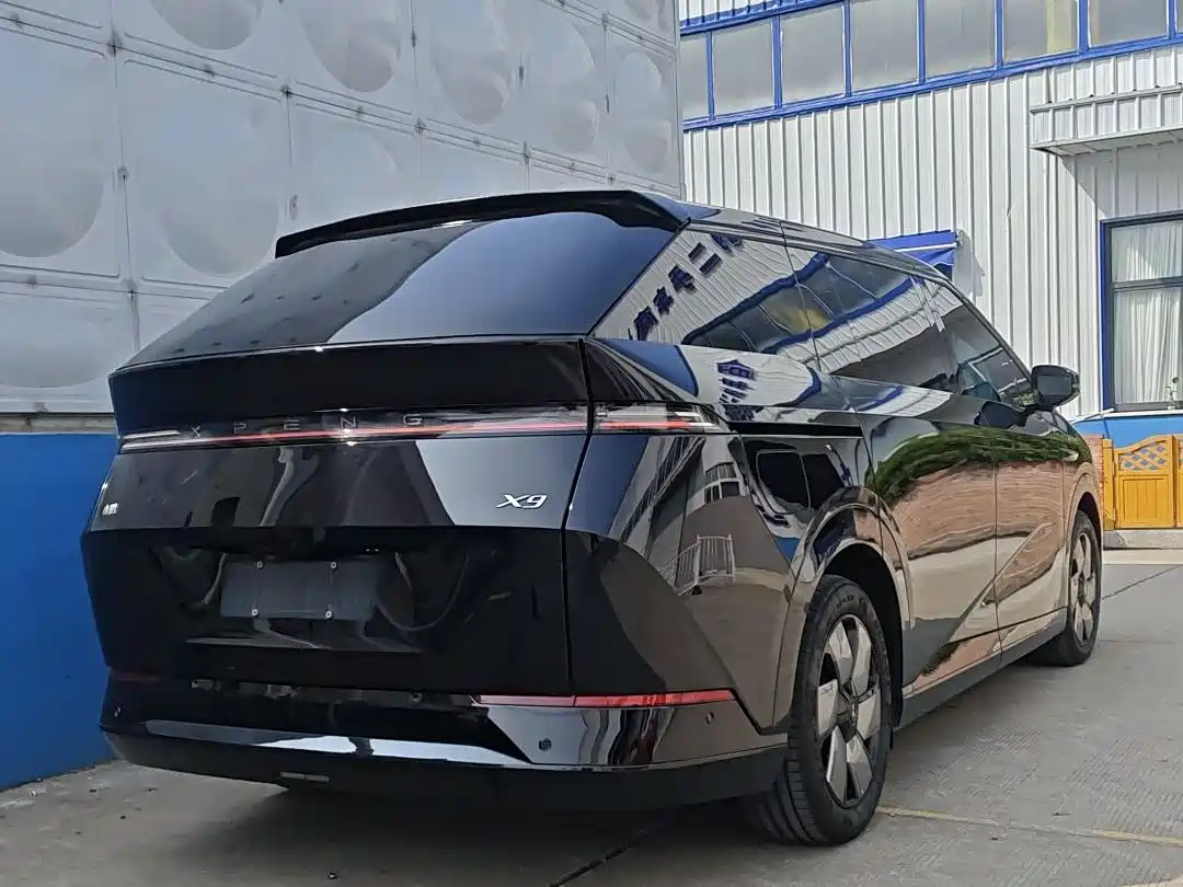 XIAOPENG X9