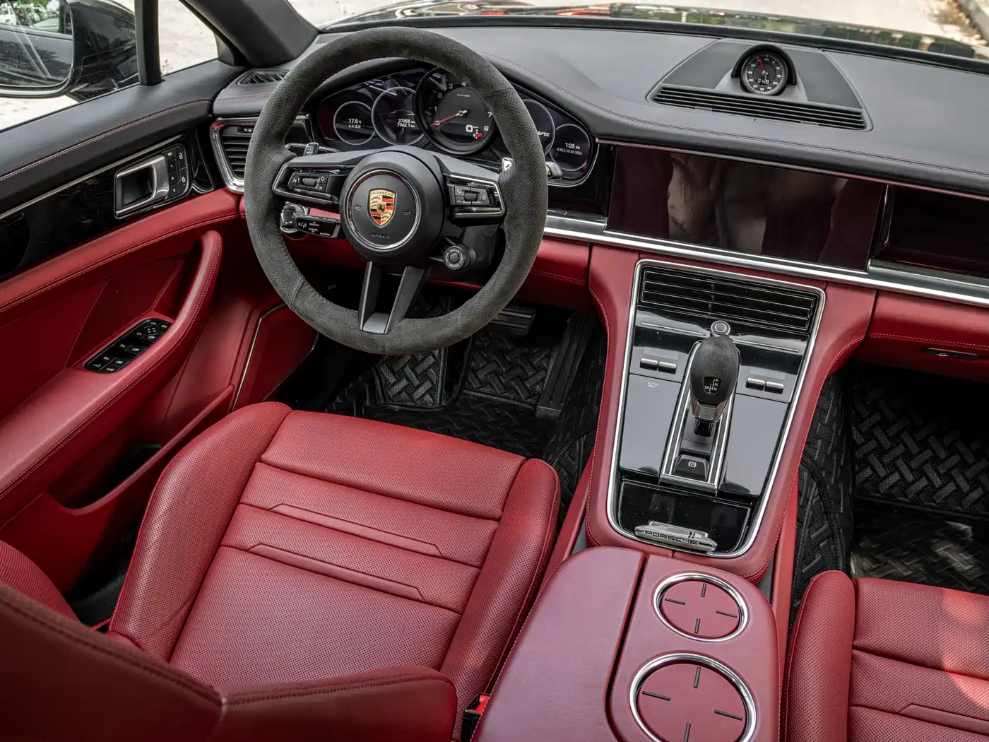 Porsche Panamera 2023 Panamera Executive Long Wheelbase 2.9T фото 15