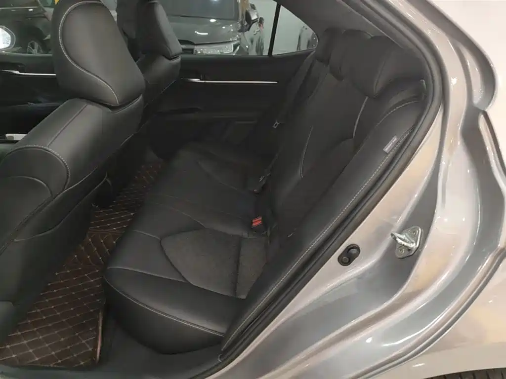 Toyota Camry 2021 2.5S Feng Shang Edition фото 17