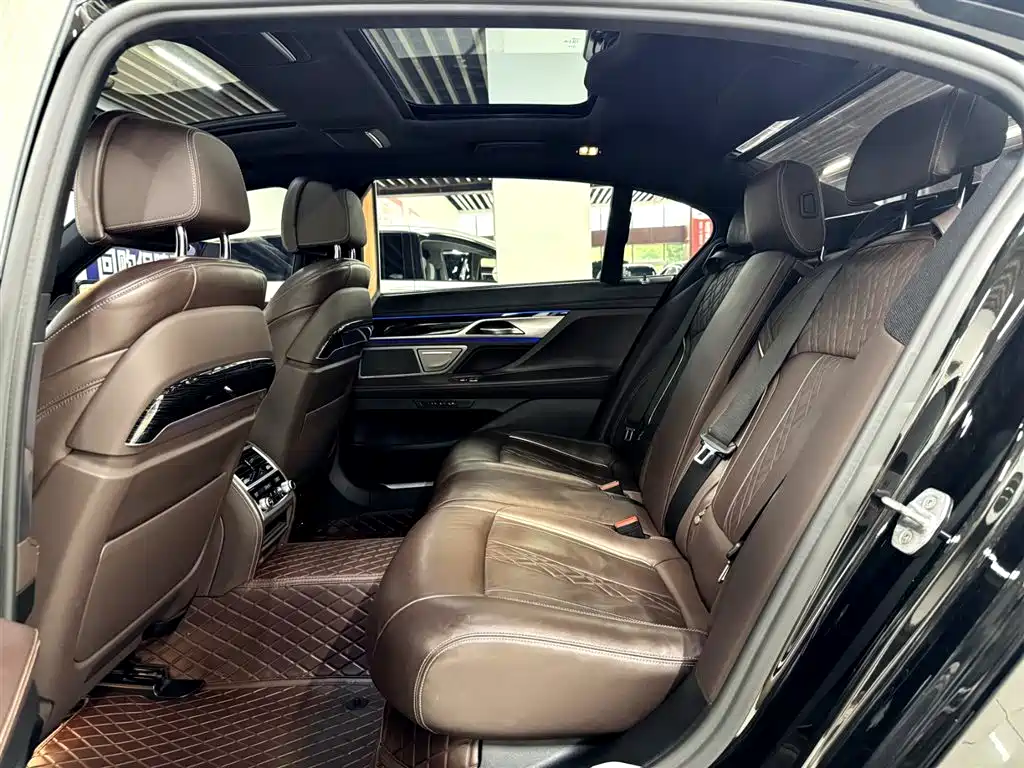BMW 7 Series 2019 Facelift 730Li M Sport Package фото 13