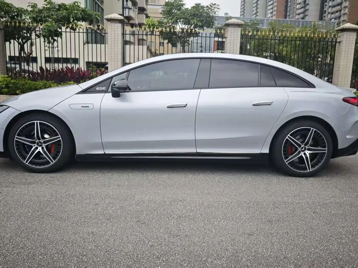 Mercedes-Benz EQE AMG 2023 AMG EQE 53 4MATIC+ фото 5