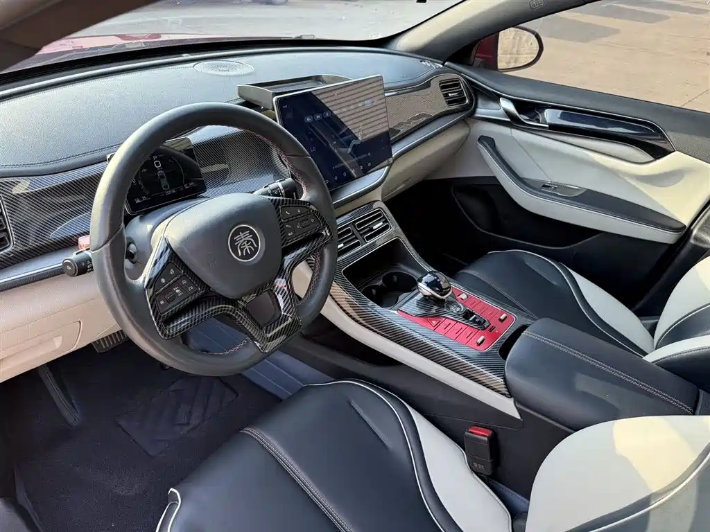 BYD Qin PLUS 2021 DM-i 120KM Flagship фото 11