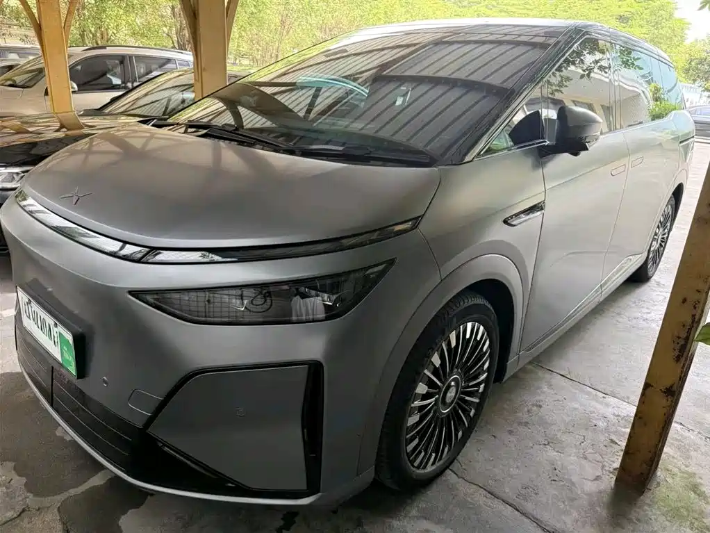 XPeng X9 2025 Extended Range Edition