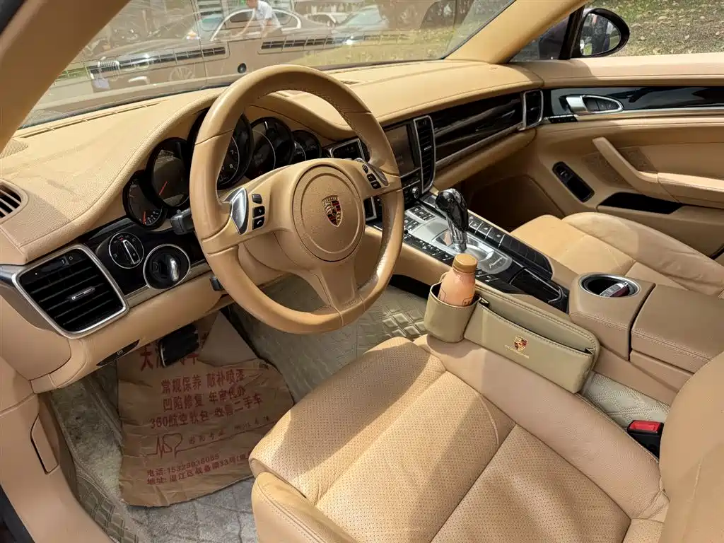 Porsche Panamera 2014 Panamera 3.0T фото 7