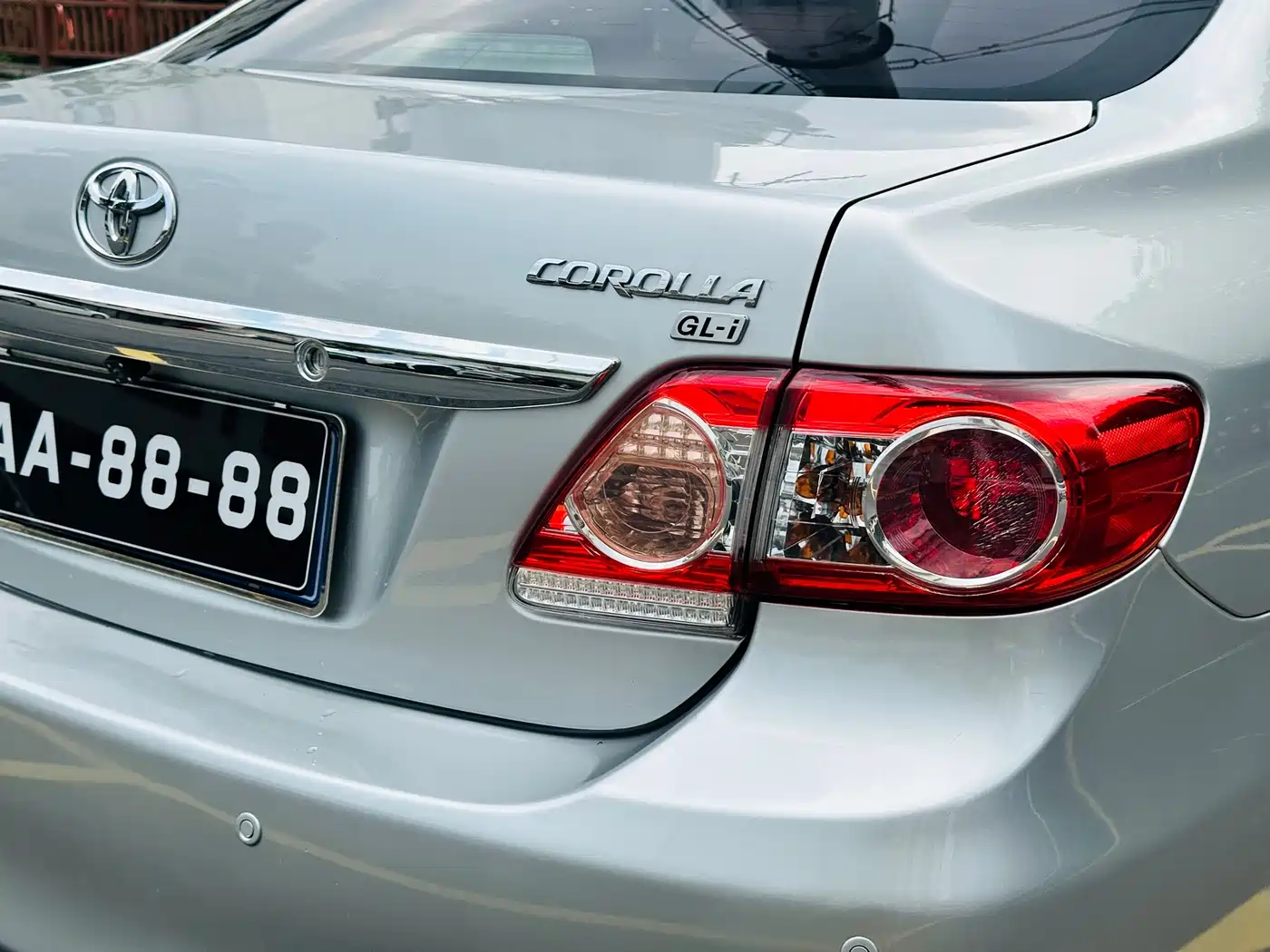 Toyota Corolla 2011 1.8L CVT GL-i Commemorative Edition фото 12