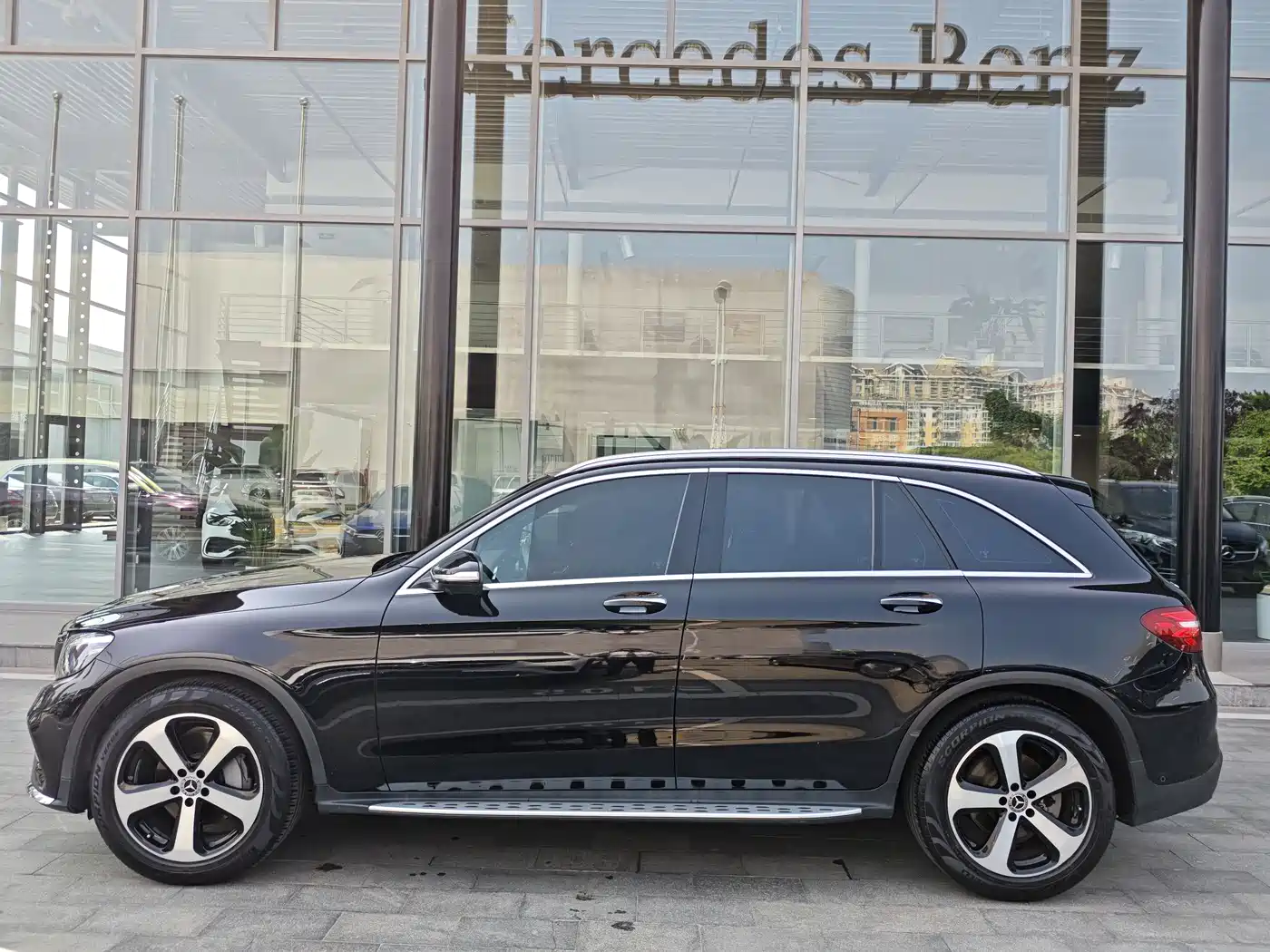Mercedes-Benz GLC 2019 GLC 260 4MATIC Luxury фото 3