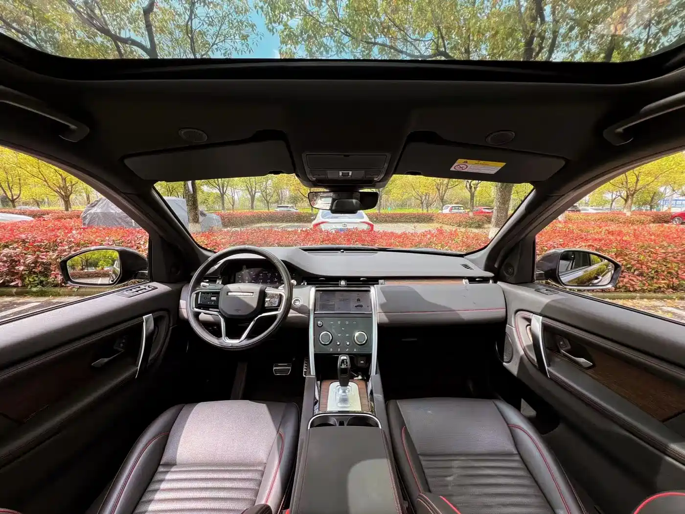 LAND ROVER DISCOVER SPORTS