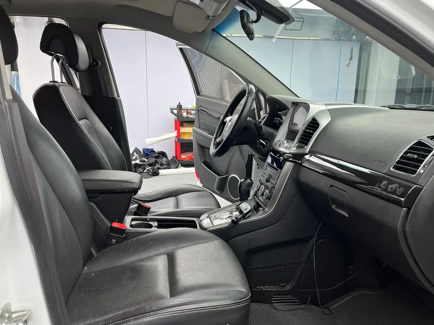 Chevrolet Captiva 2014 2.4L 4WD Luxury 5-seater фото 8