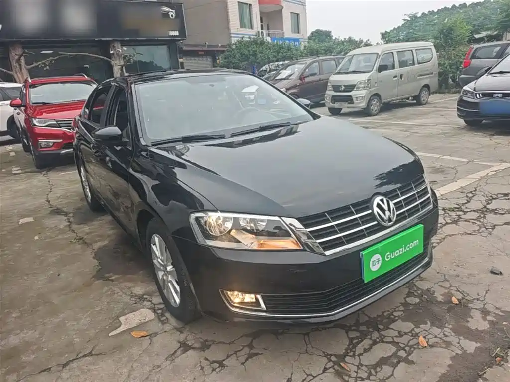 Volkswagen Lavida 2013 Facelift Classic 1.6L Automatic Comfort фото 4