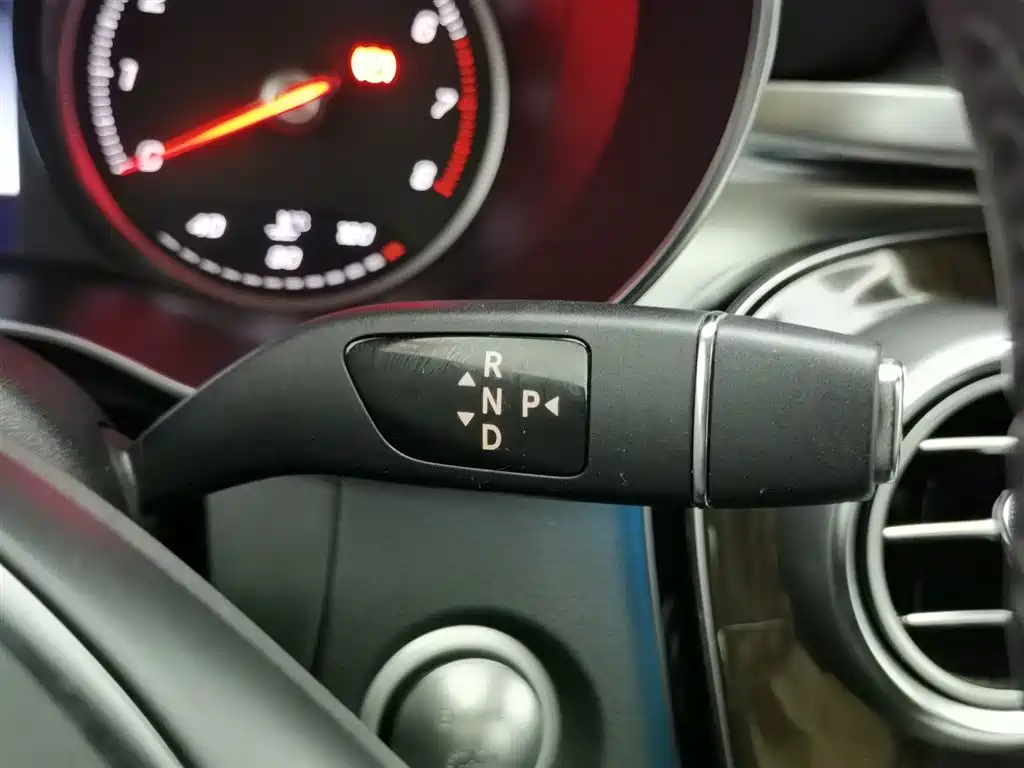 Mercedes-Benz GLC 2017 GLC 260 4MATIC Dynamic фото 13