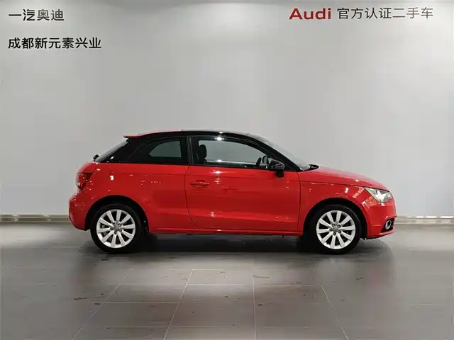 Audi A1 2014 30 TFSI Comfort — фото 3