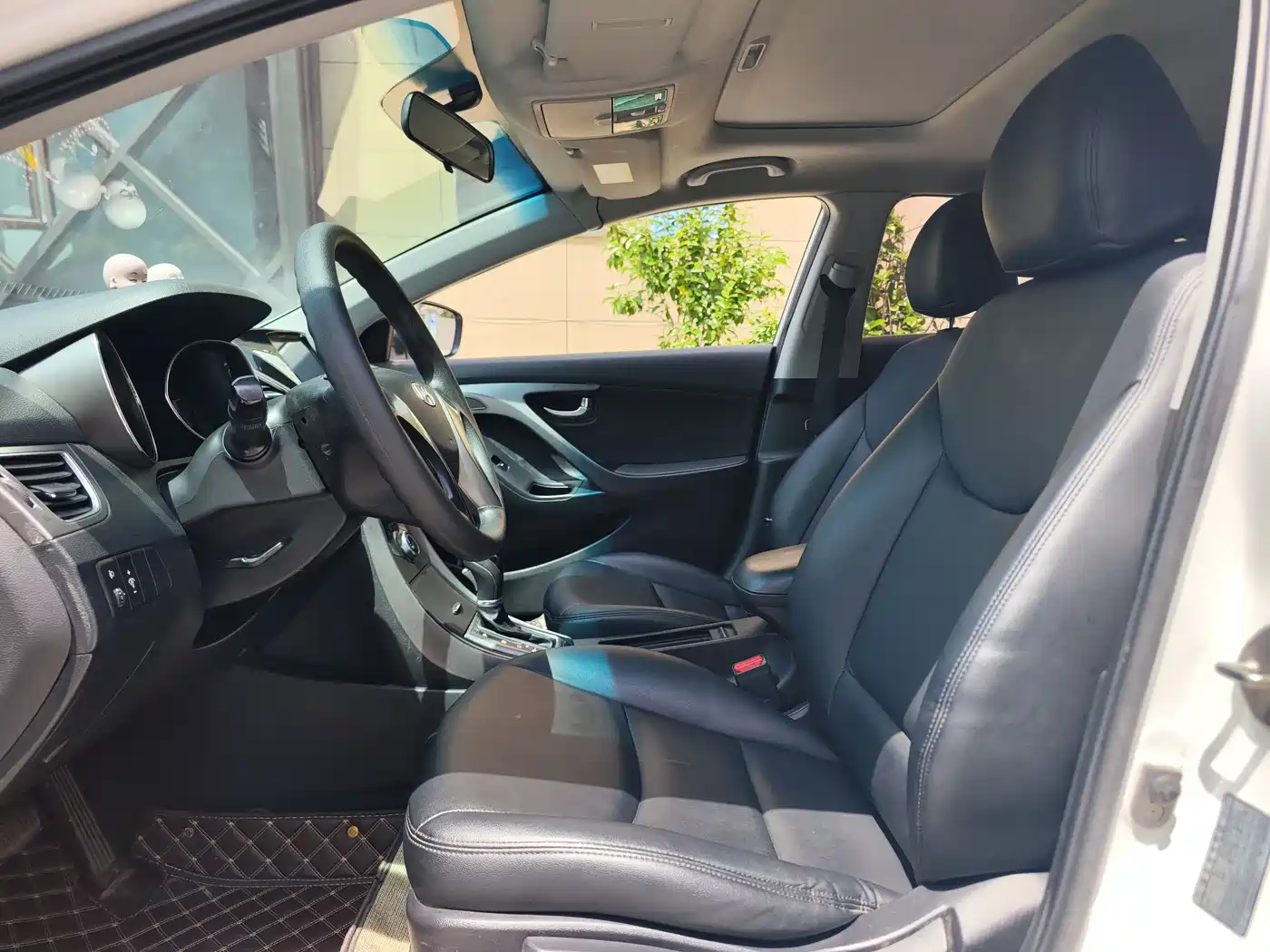 Hyundai Langdong 2015 1.6L Auto Premium фото 7