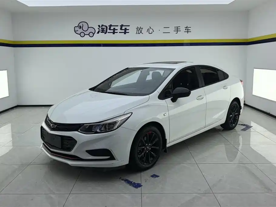 Chevrolet Cruze 2018 Redline 320 Automatic Pioneer Edition
