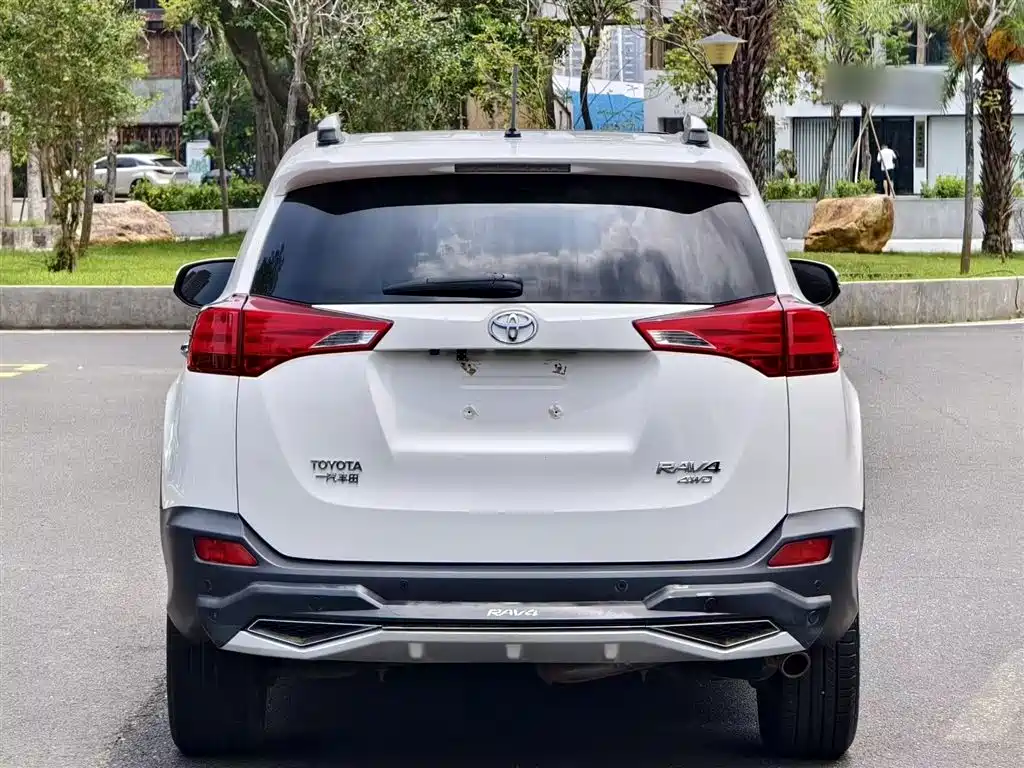 Toyota RAV4 Rongfang 2013 2.5L Auto 4WD Elite фото 9