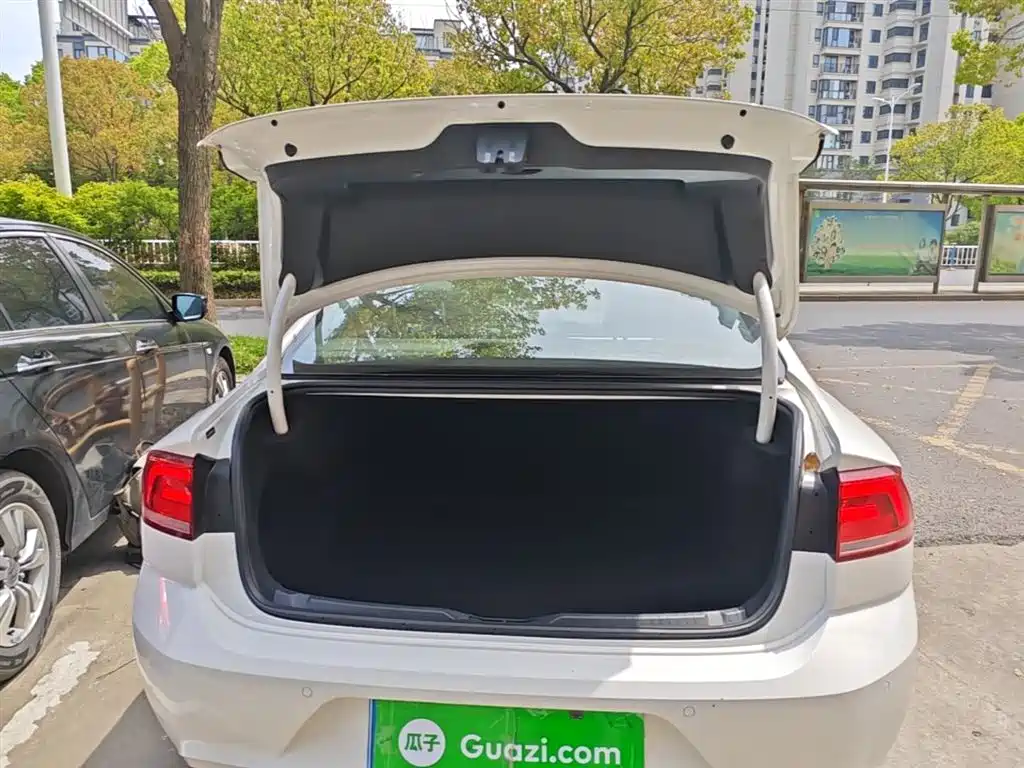 Volkswagen Lamando 2017 230TSI DSG Trend Edition фото 19