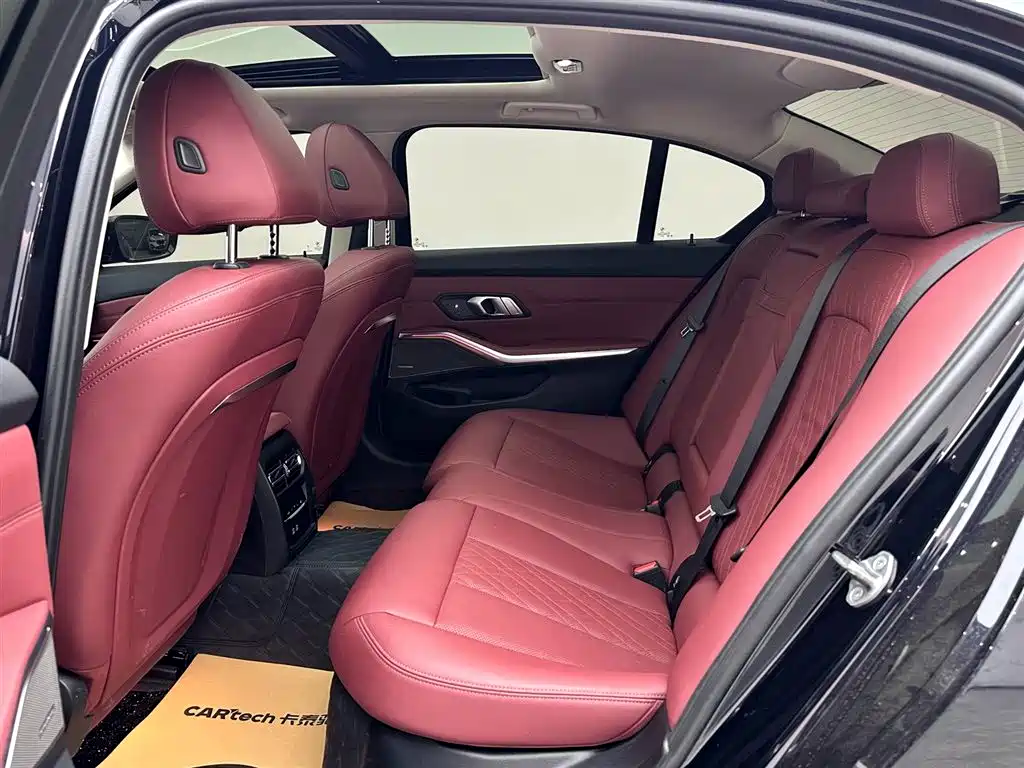BMW 3 Series 2023 325Li M Sport Black Night Package фото 9