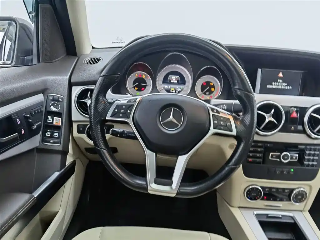 Mercedes-Benz GLK-Class 2015 GLK 260 4MATIC Dynamic Ultimate Edition фото 11