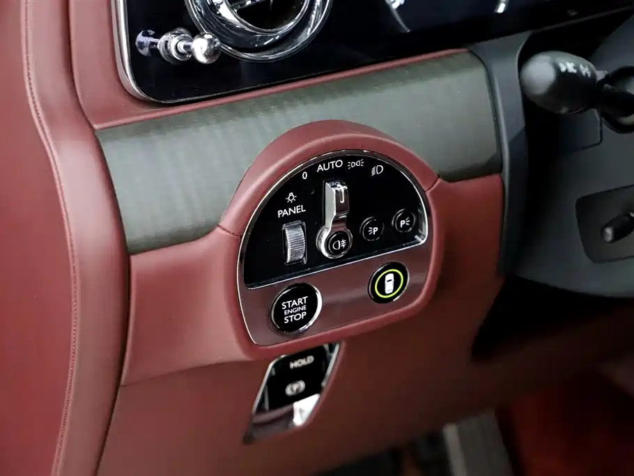 Rolls-Royce Ghost 2021 6.7T Standard Wheelbase фото 14
