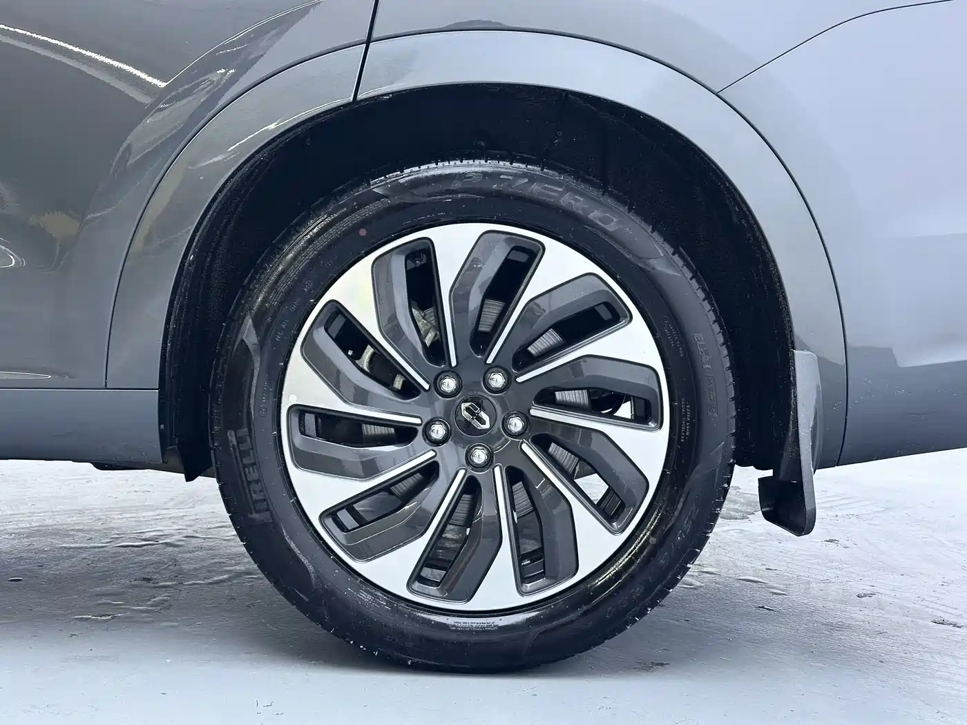 AITO Wenjie AITO M7 2024 1.5T Smart AWD Max Edition 5-Seater фото 14