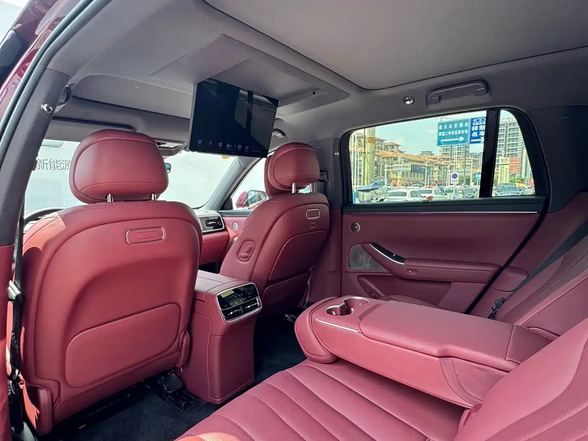 AITO Wenjie AITO M7 2026 Extended Range Ultra AWD 5-Seater фото 9