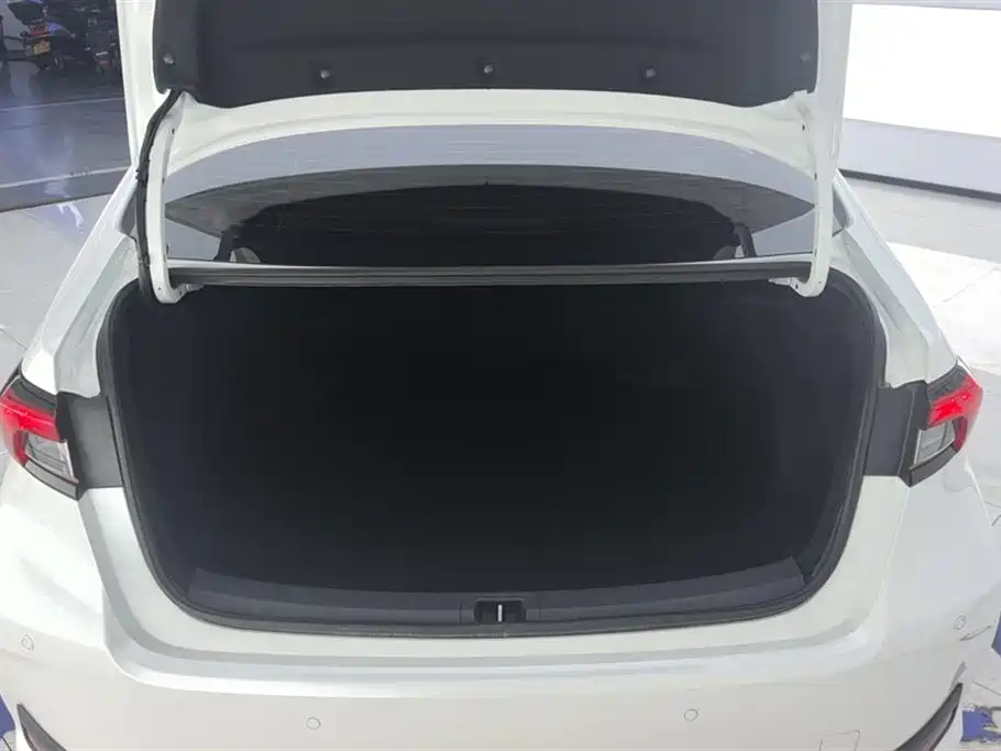 Toyota Allion 2021 2.0L Luxury Edition фото 4