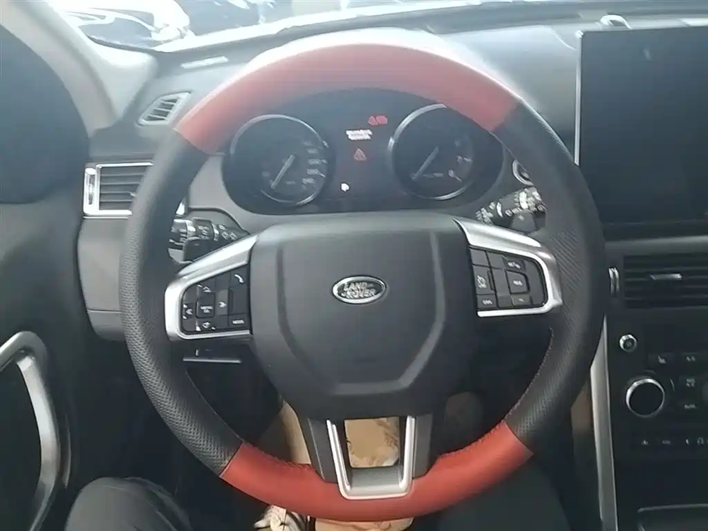 Land Rover Discovery Sport 2016 2.0T HSE фото 11