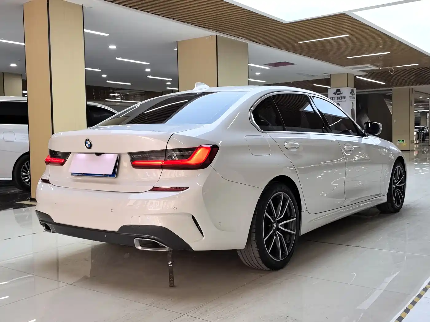 BMW 3 Series 2022 Facelift 325i M Sport Package фото 17