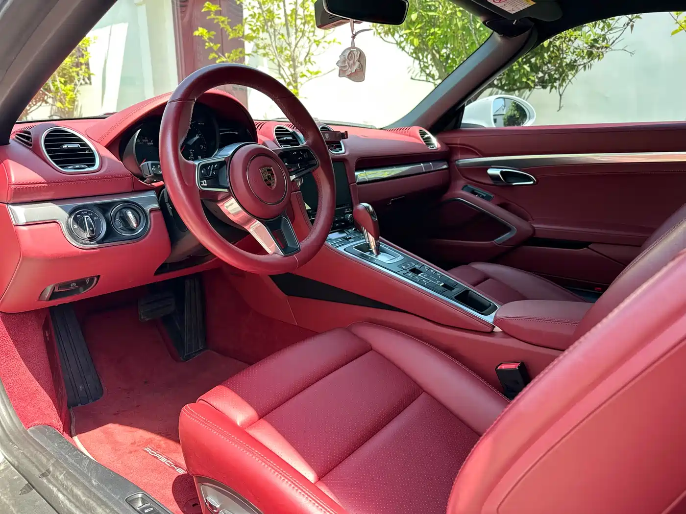 Porsche 718 2022 Boxster 2.0T фото 10
