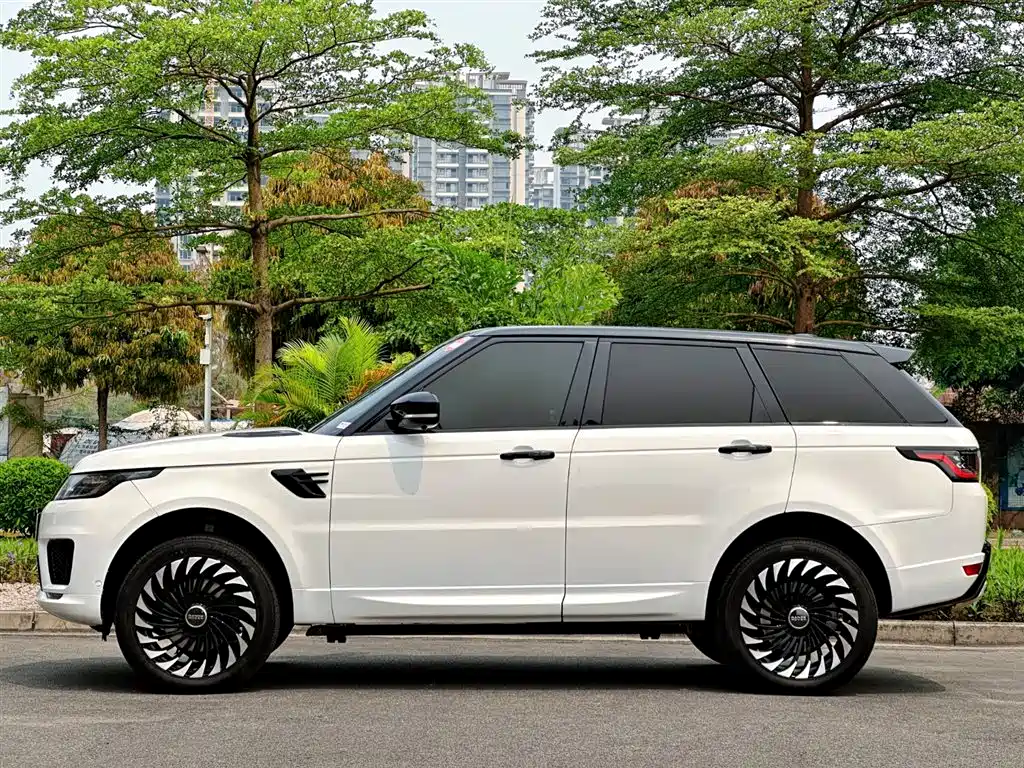Land Rover Range Rover Sport 2014 3.0 SC V6 HSE фото 5